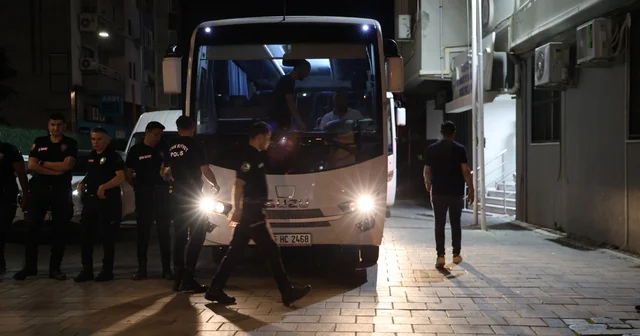 Seferihisar Belediye Başkanı Yetişkin in de aralarında bulunduğu 20 şüpheli adliyeye sevk edildi İzmir Haberleri Habertürk Yerel Haberler