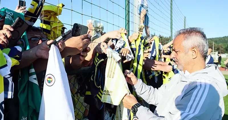 İsmail Kartal: Hem güzel futbol hem güzel sonuçlarla inşallah şampiyon oluruz