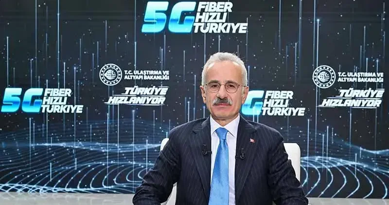 Bakan Uraloğlu: Yılın ilk çeyreğinde mobil iletişim yatırımları 263 milyar liraya ulaştı