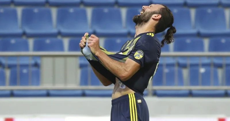 Fenerbahçe de Vedat Muriqi şoku!