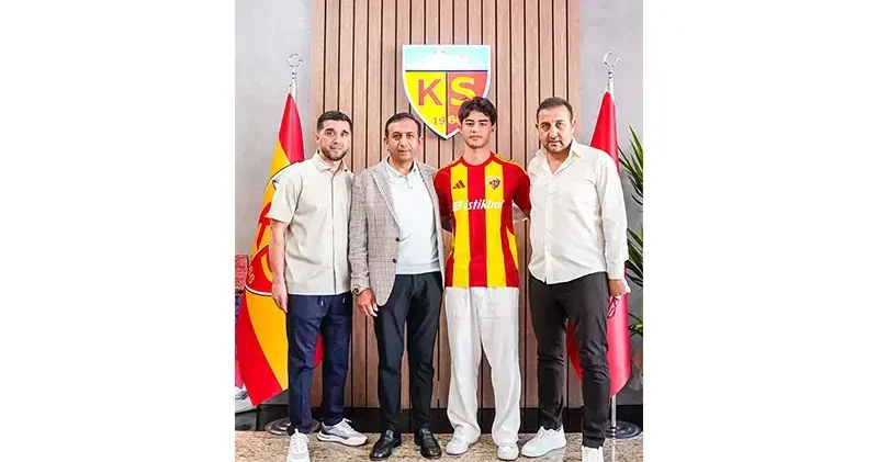 Kayserispor’da Kayra Cihan ile 3 yıllık yeni sözleşme uzattı