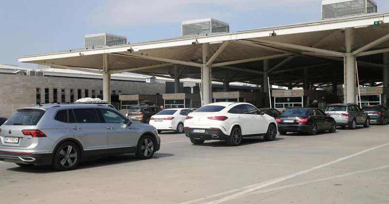 Borcu bulunan yabancı plaka araçlar yurt dışına çıkışına çıkamayacak