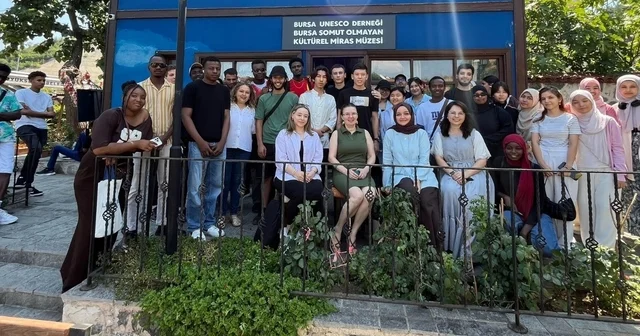 Türk el sanatları, yabancı öğrenciler aracılığıyla uluslararası alana taşınıyor Bursa Haberleri Habertürk Yerel Haberler