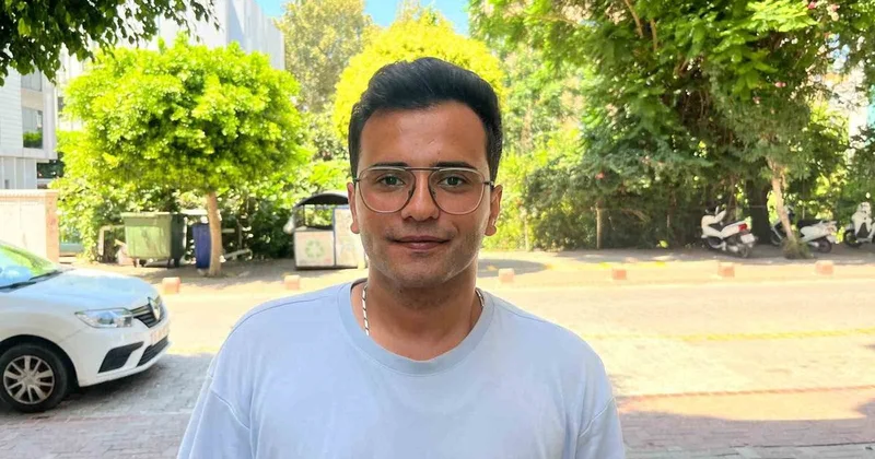 Alanya da Çocuk Kediyi Sokağa Fırlattı