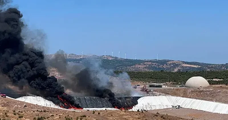 Çanakkale de katı atık tesisinde yangın