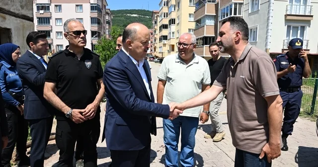 Selden etkilenen Cide de hasar tespit ve temizlik çalışmaları sürüyor Kastamonu Haberleri Habertürk Yerel Haberler