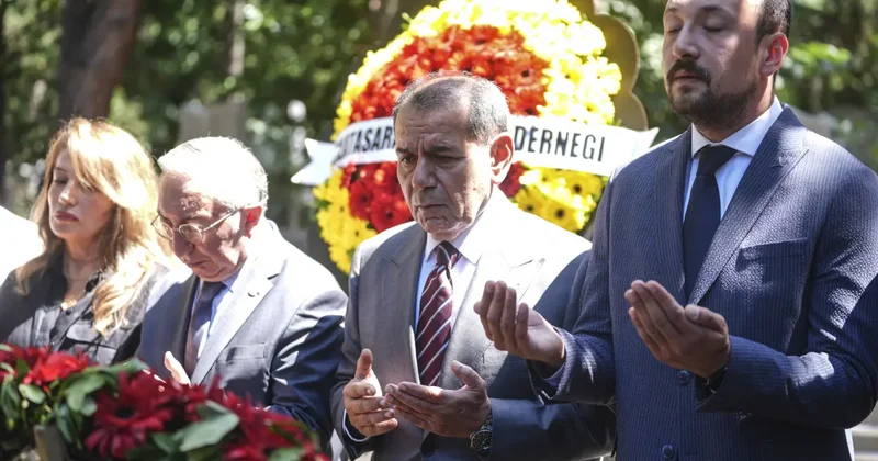 Dursun Özbek ten Ali Sami Yen in kabri başında duygulandıran sözler