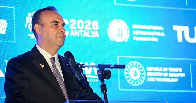 Bakan Kacır: Türkiye de tasarlanan ve inşa edilen bir uzay aracıyla Ay a ulaşmaya hazırlanıyoruz