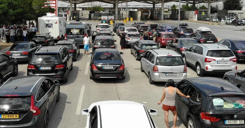 Türkiye de yeni uygulama başladı! Bunu yapmayan sınırdan geçemeyecek