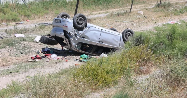 Takla atan otomobildeki 8 yaşındaki çocuk öldü, anne, baba ve kardeşi yaralandı Konya Haberleri Habertürk Yerel Haberler