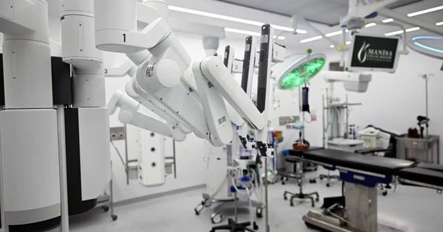 Manisa da robotik cerrahide 2 ayda 30 başarılı ameliyat MCBÜ Hafsa Sultan Hastanesi bölgesel referans merkezi olma yolunda önemli bir adım attı Manisa Haberleri Habertürk Yerel Haberler