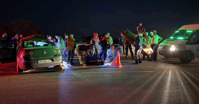 İzmir Bayındır’da yem tankerinin çarptığı otomobildeki karı koca yaşamını yitirdi