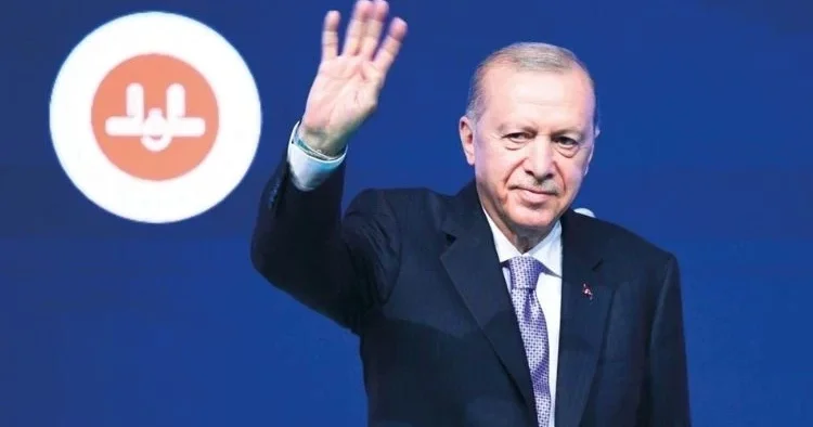 Güçlü olmaya mecburuz