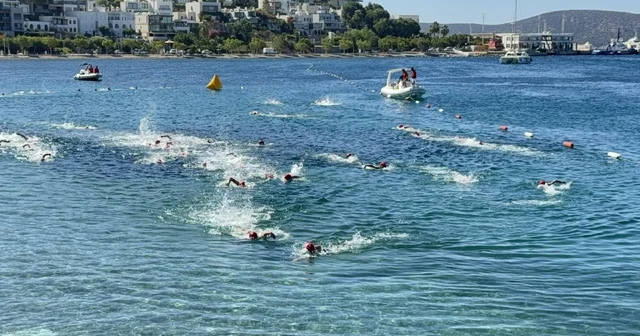 Bodrum da sağlık için kulaç attılar: Sağlığa Kulaç At ikinci kez denizde Muğla Haberleri Habertürk Yerel Haberler