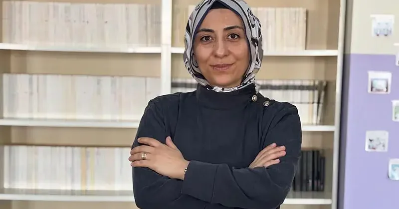 Gülfidan öğretmen, okuluna 5 bin 500 kitaplık modern kütüphane kazandırdı
