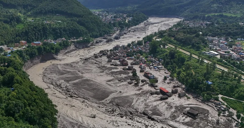 Nepal de felaketin manzaraları: 600 den fazla kişi öldü, maddi zarar 5 milyar doları aştı Dış Haberler
