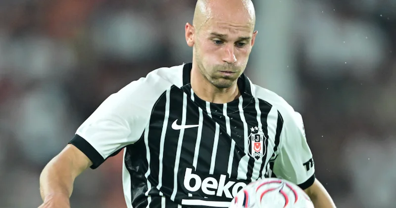 Beşiktaş ta sürpriz gelişme! Yıldız oyuncu eski takımına dönüyor Sözcü Gazetesi