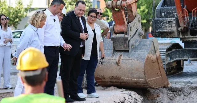 Akhisar da yağmur suyu kabusu sona erecek Manisa nın Akhisar ilçesinde 32 milyon TL lik altyapı yatırımı hız kesmeden sürüyor Manisa Haberleri Habertürk Yerel Haberler
