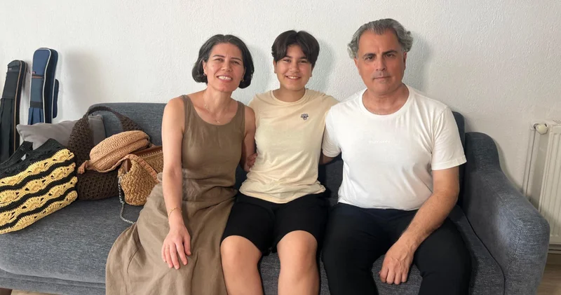 17 yaşında görme kaybı yaşayan kadın, kızını doğururken görme yetisini tamamen kaybetti Haberler