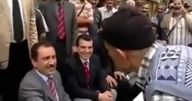 Muhsin Yazıcıoğlu ile vatandaş arasındaki unutulmaz diyalog: Biz de bu ülkenin delisiyiz