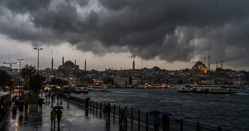 Meteoroloji den 14 kente sarı alarm! İstanbul a nefes aldırmayacak
