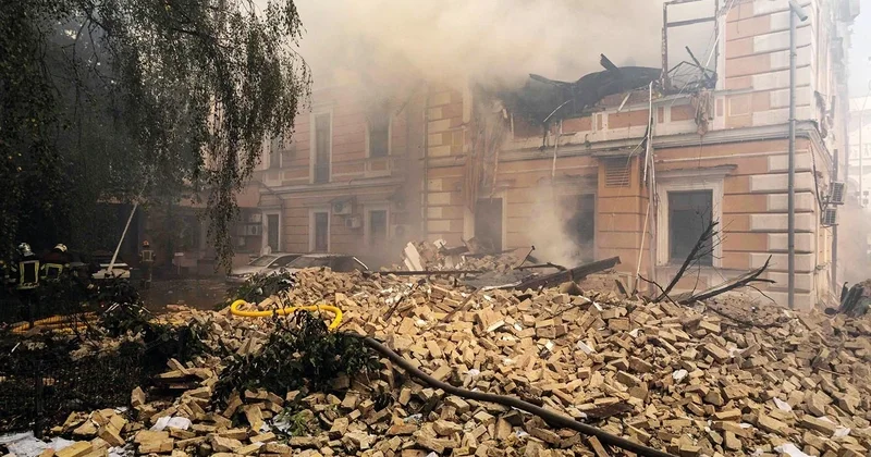Ukrayna trenleri Rusya Kiev’i vurdu