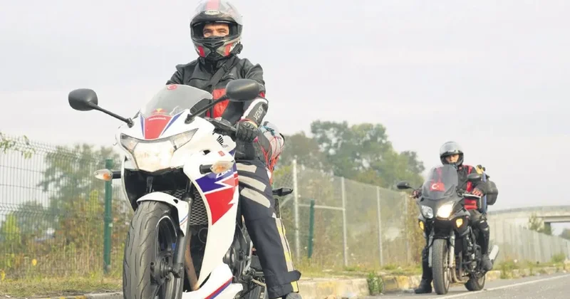 Motosikletle Umreye gidiyorlar