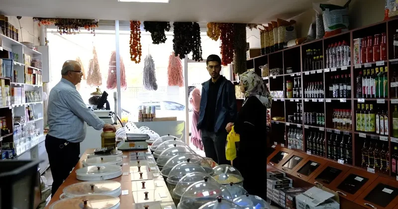 Van da havanın soğumasıyla bitki çaylarına ilgi arttı