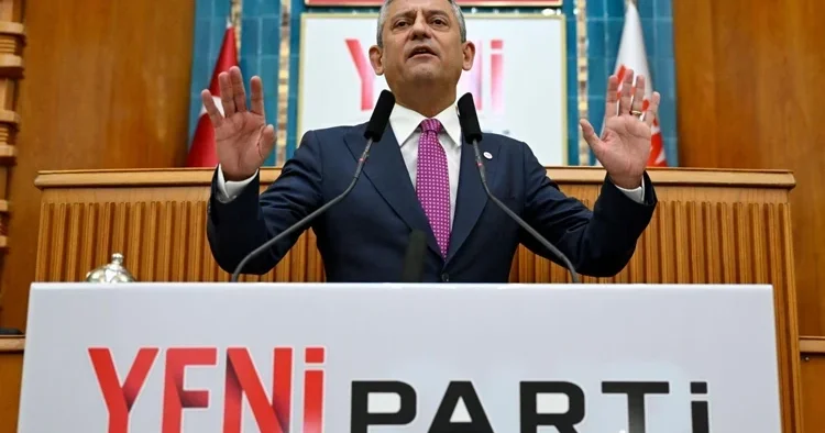İsim başvurusu AYM, Yeni Parti ye 1 ay süre verdi