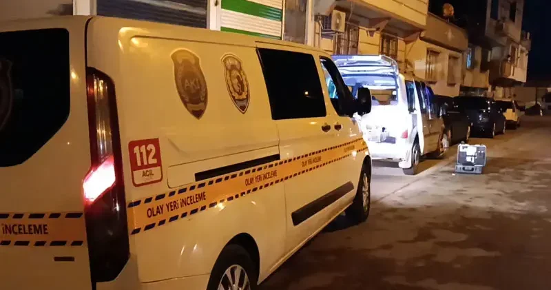 Sokak ortasında tartıştığı arkadaşını bıçakla öldürdü