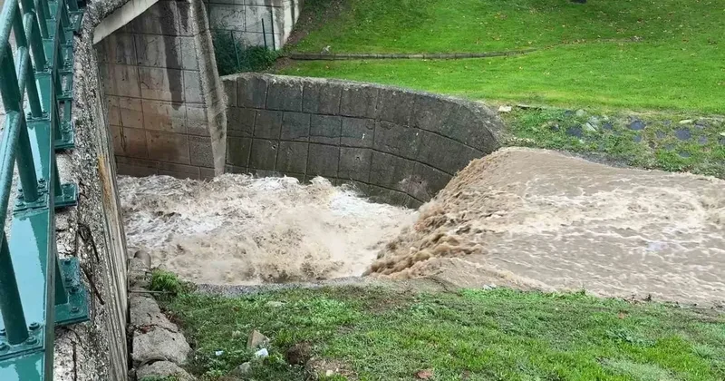 Bursa’da sağanak sonrası Kaplıkaya Deresi’nin debisi yükseldi