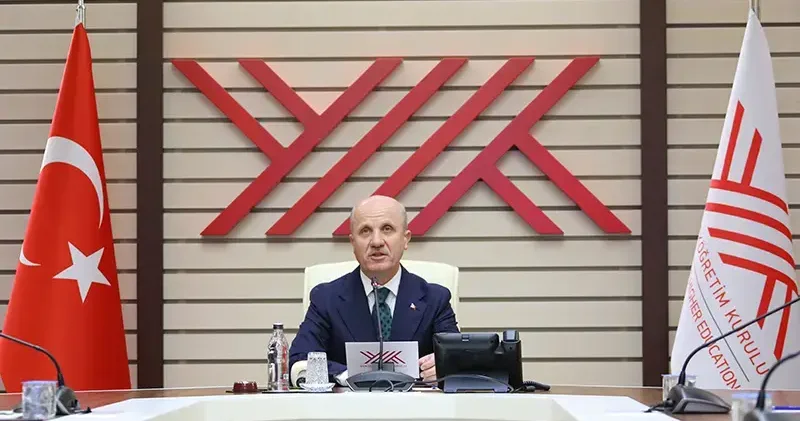 YÖK Başkanı Özvar, Gazze İslam Üniversitesi nde akademik yıl açılış dersini verdi