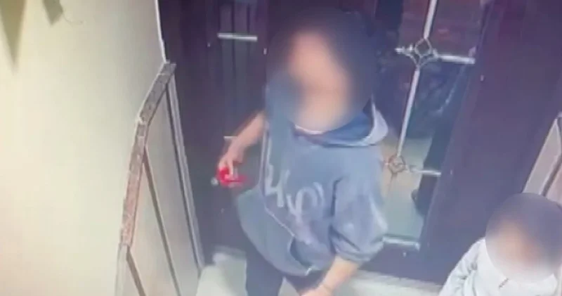 Esenyurt ta akılamaz olay: Önce bir süre bekledi, sonra elindeki aletle...