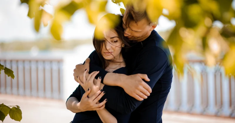 Bağımsızlık mı, korku mu? Kaçıngan bağlanma ve ilişkilere etkisi