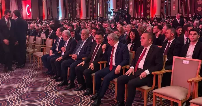 Cumhurbaşkanlığı Külliyesi ndeki 29 Ekim resepsiyonu! CHP, İYİ Parti ve DEM yer almadı: Babacan, Davutoğlu ve Erbakan katıldı