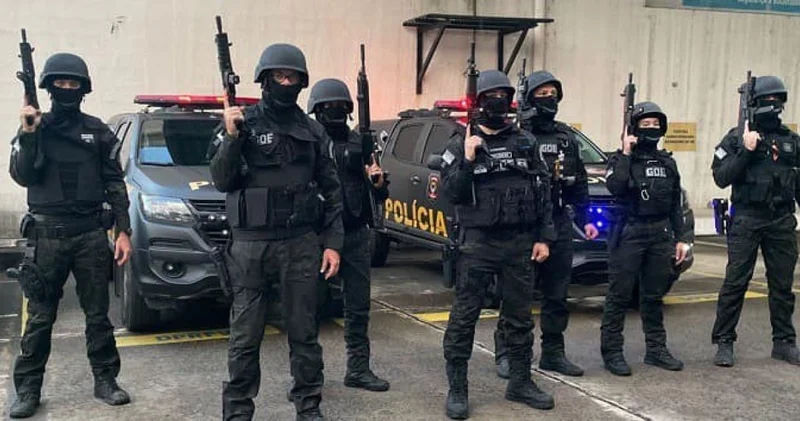 Brezilya da kanlı operasyon: 4 ü polis 60 kişi öldü