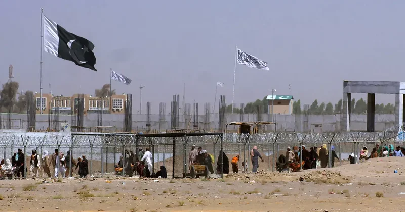 Pakistan dan son dakika Afganistan açıklaması! Taliban a savaş ilanı gibi tehdit