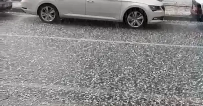 Kovancılar ilçesinde dolu yağışı etkili oldu