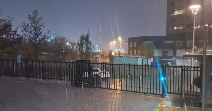 Ankara da gök gürültülü sağanak etkili oldu! Ulaşım aksadı