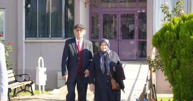 Şehit ailesini makam aracıyla evlerinden aldırıp töreni izlemelerini sağladı Bursa Haberleri