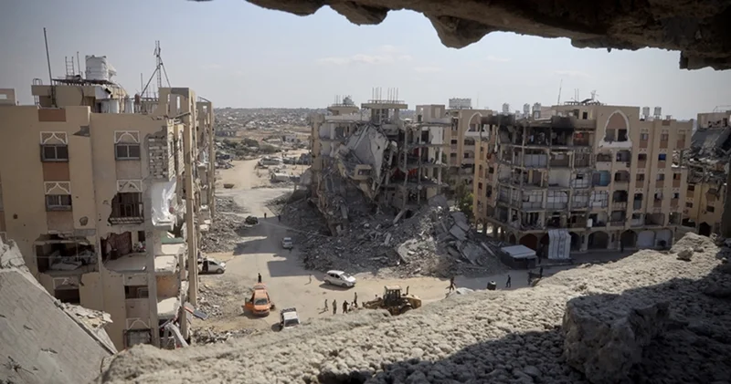 Hamas 2 esirin cenazesini enkazdan çıkardı Dış Haberler