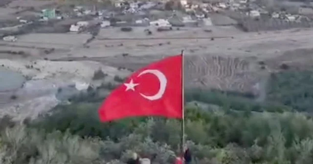 Gaziantep te 1100 rakıma tırmanıp, Türk bayrağını dalgalandırdılar Gaziantep Haberleri