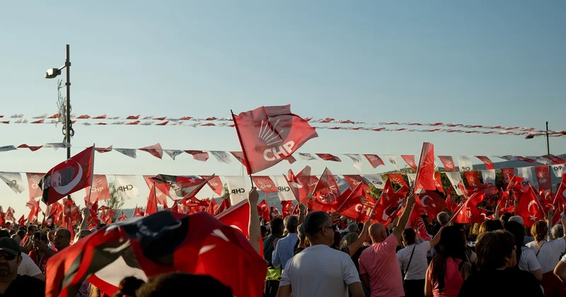 CHP den casusluk soruşturmasına karşı yeniden sokak çağrısı formülü: Kayyum daha önce gelirdi ile anlatılacak