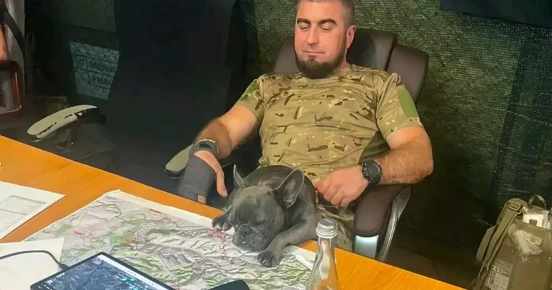 Fotoğrafa bakanlar hemen fark etti! Ukraynalı komutandan skandal hata