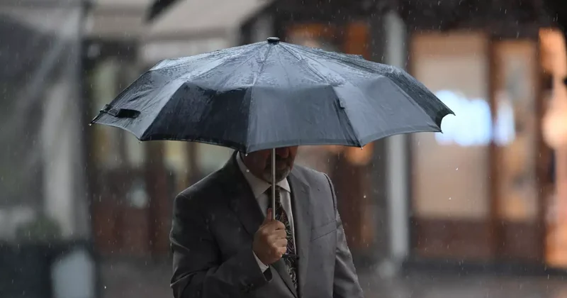 Sıcaklıklar 8 derece birden düşecek! Meteoroloji den 29 Ekim de sağanak ve fırtına uyarısı