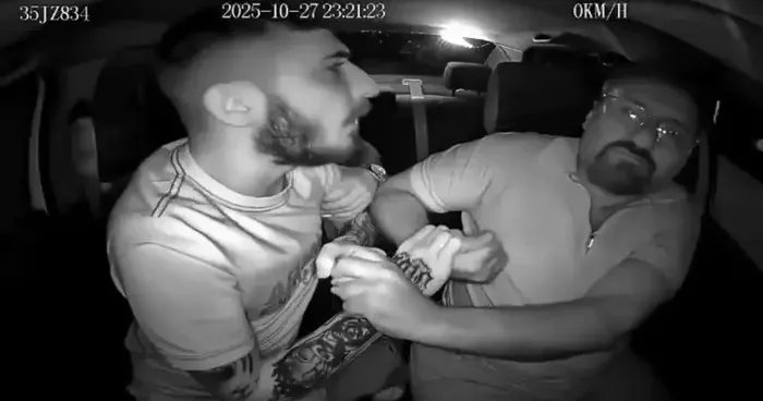 Takside terör estirdi: Yaşanan anlar saniye saniye kamerada!