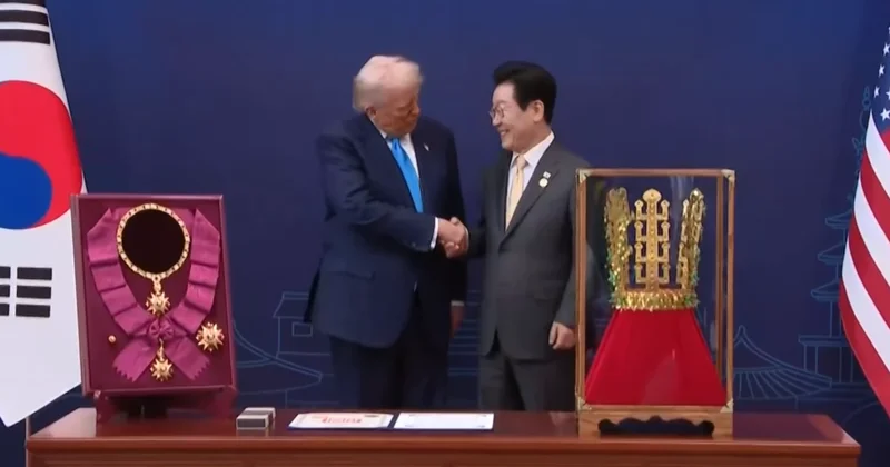 Güney Kore, Trump a kralın tacını takdim etti Sözcü Gazetesi