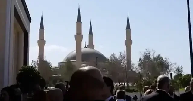 Kıbrıslı yazar Meclis bahçesindeki camiyi hazmedemedi VİDEO İZLE