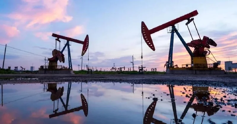 Brent petrol 63 doların altına yaklaştı: Piyasalar baskı altında Sözcü Gazetesi