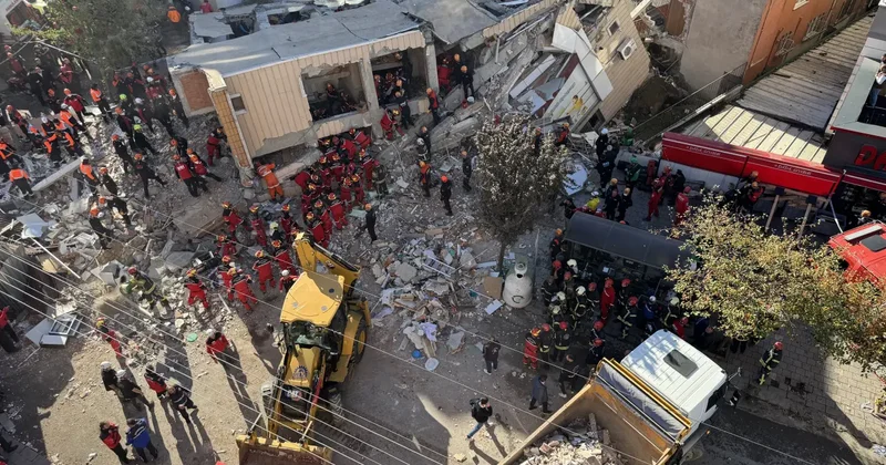 Gebze de enkaz altında kalanların isimleri belli oldu: Binada sadece bir aile varmış!